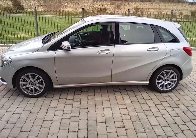 Second-hand Mercedes B160 90 CP (66 kW) 2013 Argintiu Monovolum