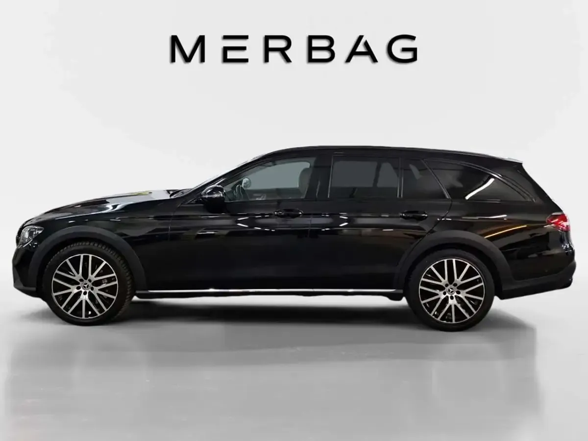 Gebraucht Mercedes E400 Avantgarde 330 PS (242 kW) 2021 Unilack schwarz Limousine