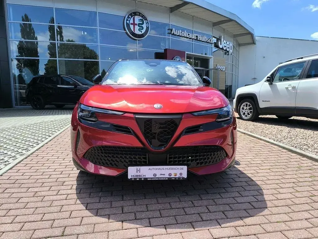Neu Alfa Romeo Junior Veloce 206 kW (281 PS) 2026 Rot SUV