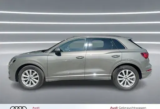 Gebraucht Audi Q3 Advanced 150 PS (110 kW) 2023 Chronosgrau metallic SUV