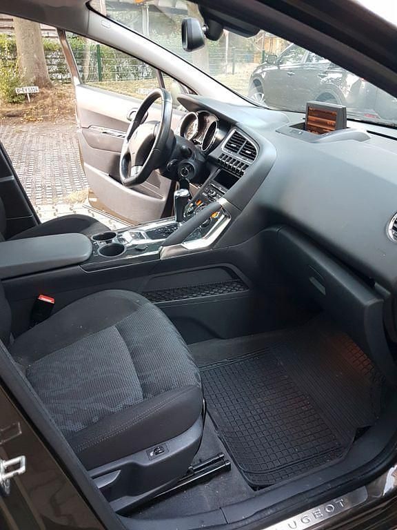 Braun Gebraucht 2011 Peugeot 3008 Business-Line Limousine | 5.500 € (Fairer Preis) - Bild 1/4