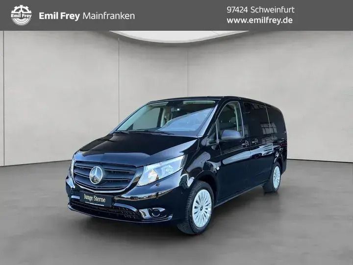 Schwarz Gebraucht 2023 Mercedes Vito Van / Kleinbus | 45.789 € - Bild 1/4