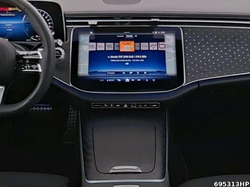 Gebraucht Mercedes E300 AMG 313 PS (230 kW) 2025 Metalliclack obsidianschwarz Kombi