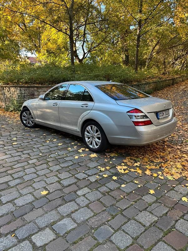Silber Gebraucht 2009 Mercedes S320 Limousine | 9.200 € (Superpreis) - Bild 1/4