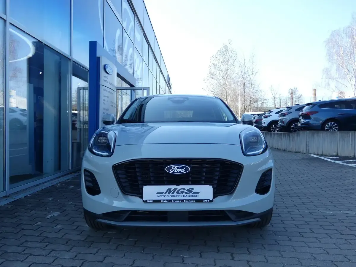 Gebraucht Ford Puma Titanium 125 PS (91 kW) 2025 Cactus grey SUV