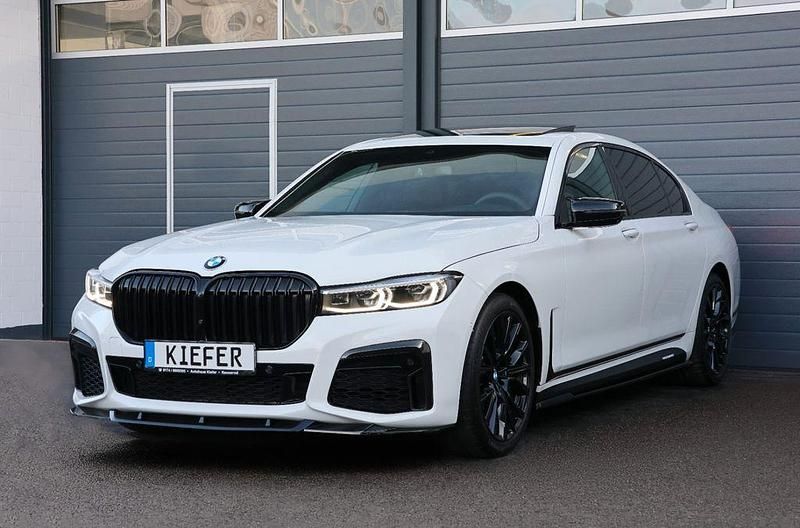 Gebraucht BMW 740L Performance 340 PS (250 kW) 2022 Weiß Limousine