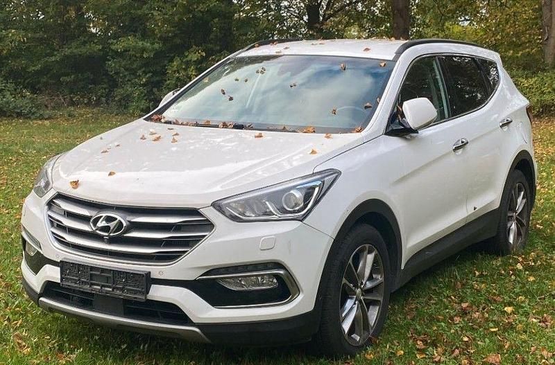 Weiß Gebraucht 2016 Hyundai Santa Fe SUV | 15.300 € (Fairer Preis) - Bild 1/4