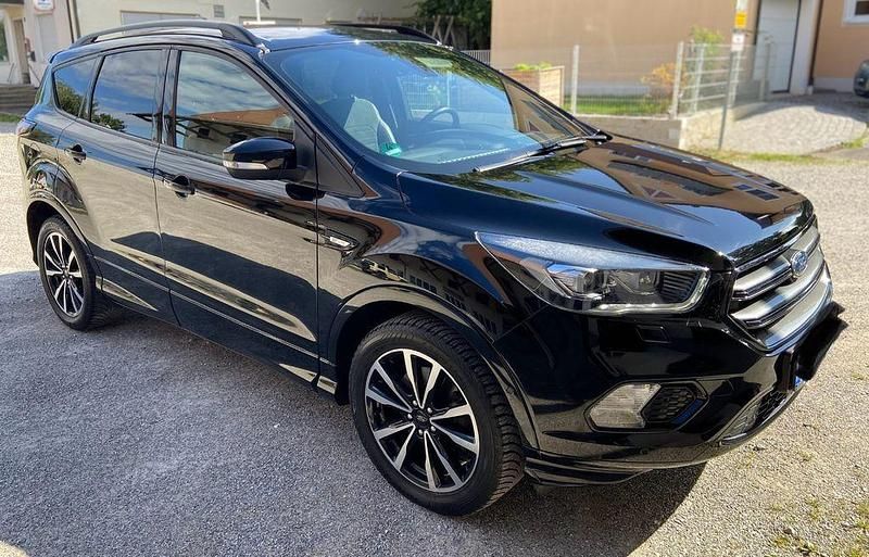 Schwarz Gebraucht 2019 Ford Kuga ST-Line SUV | 14.900 € (Guter Preis) - Bild 1/4
