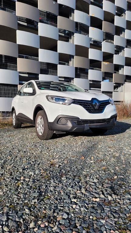 Weiß Gebraucht 2016 Renault Kadjar Life SUV | 9.400 € (Guter Preis) - Bild 1/4