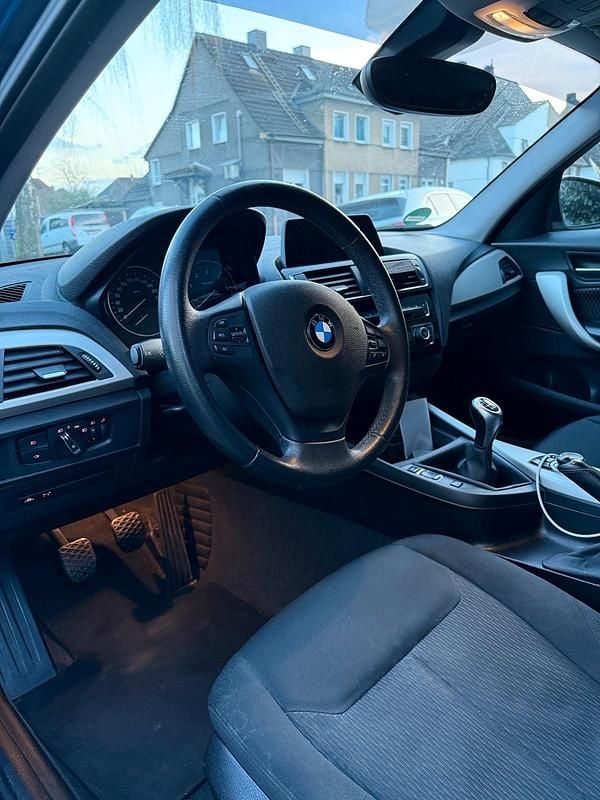 Gebraucht BMW 116 Advantage 116 PS (85 kW) 2017 Blau Kleinwagen