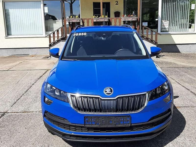 Energyblau Gebraucht 2019 Skoda Karoq Ambition SUV | 20.650 € (Etwas zu teuer) - Bild 1/4