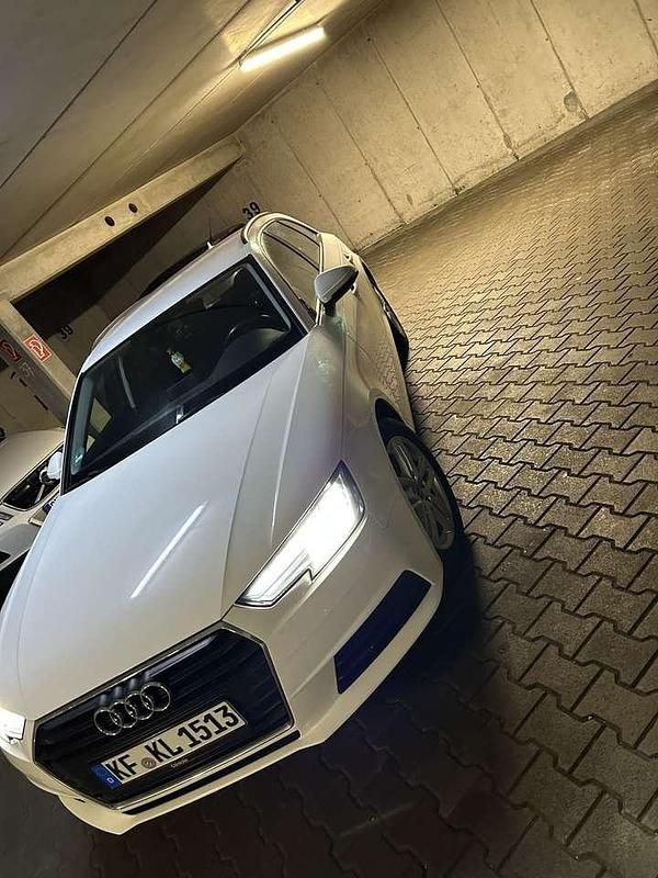 Gebraucht Audi A4 190 PS (139 kW) 2016 Weiß Kombi
