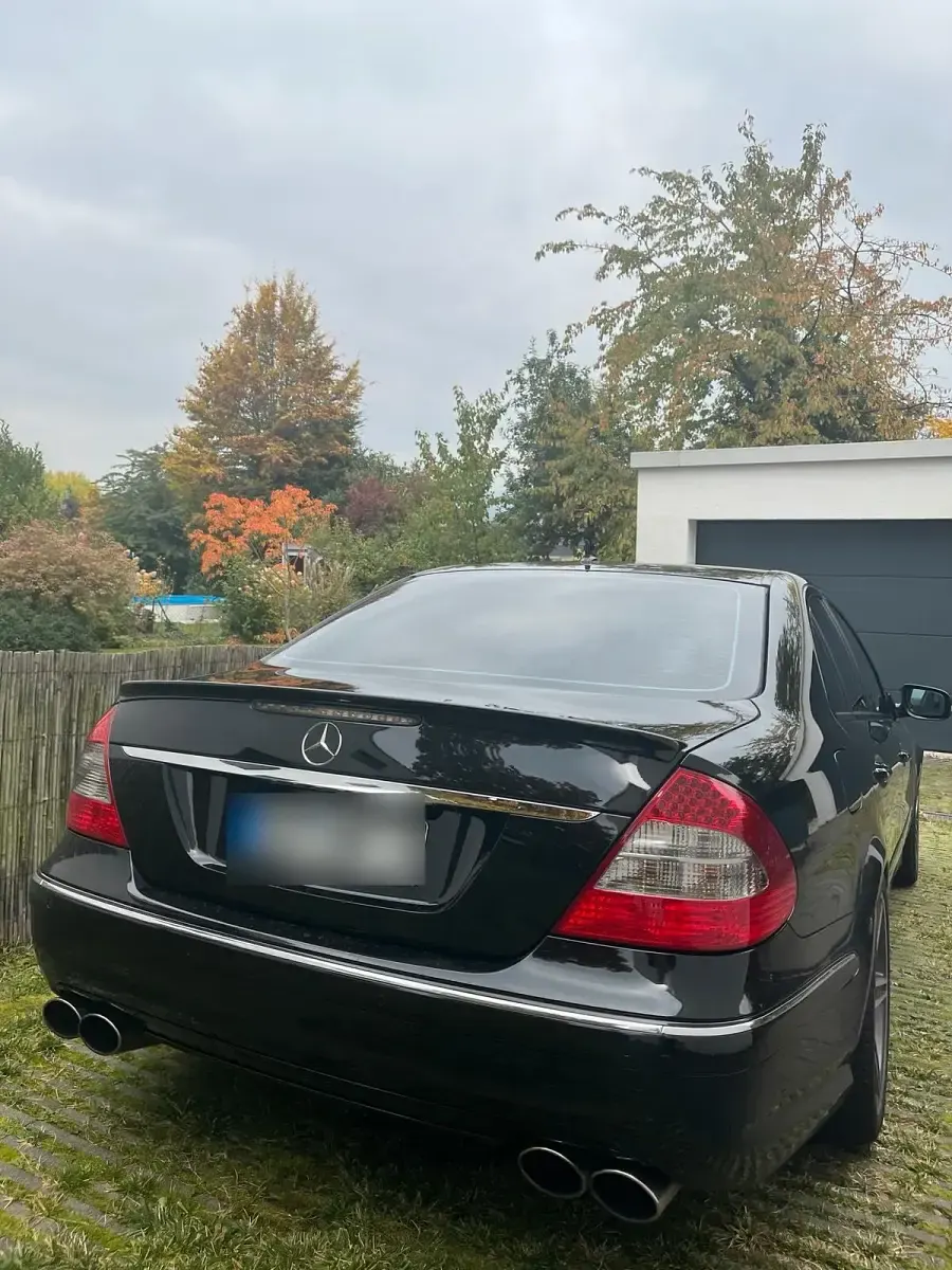 Gebraucht Mercedes E350 AMG 272 PS (200 kW) 2006 Schwarz Limousine