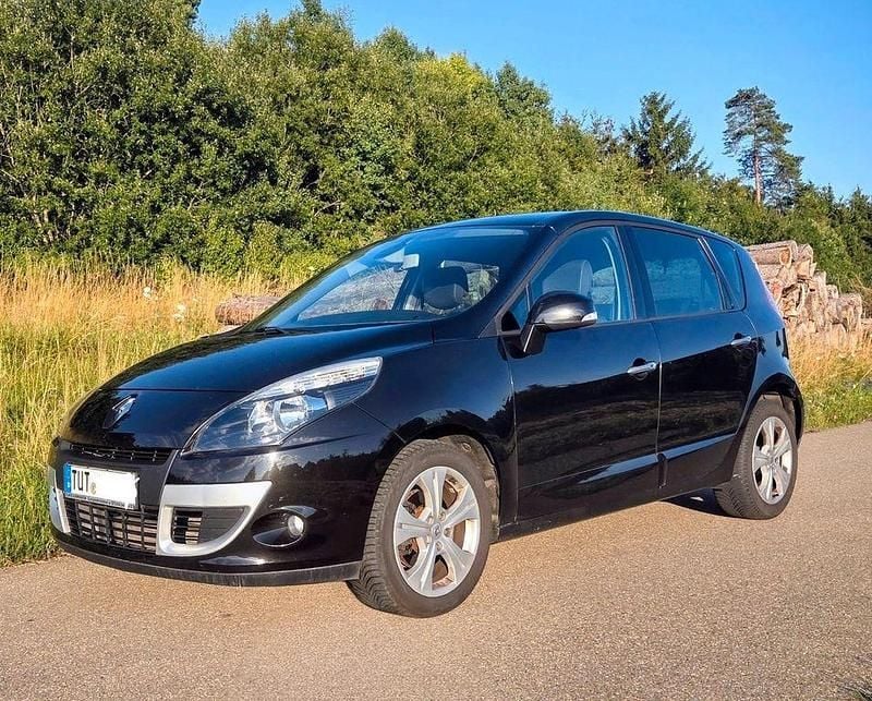 Schwarz Gebraucht 2011 Renault Scénic III Dynamique Van / Kleinbus | 4.299 € (Fairer Preis) - Bild 1/4