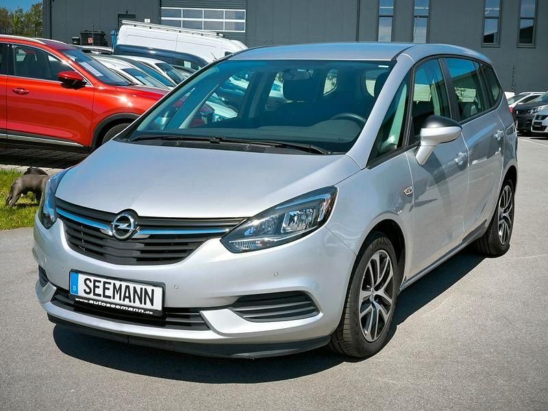 Gebraucht Opel Zafira Edition 120 PS (88 kW) 2018 Silber Van / Kleinbus