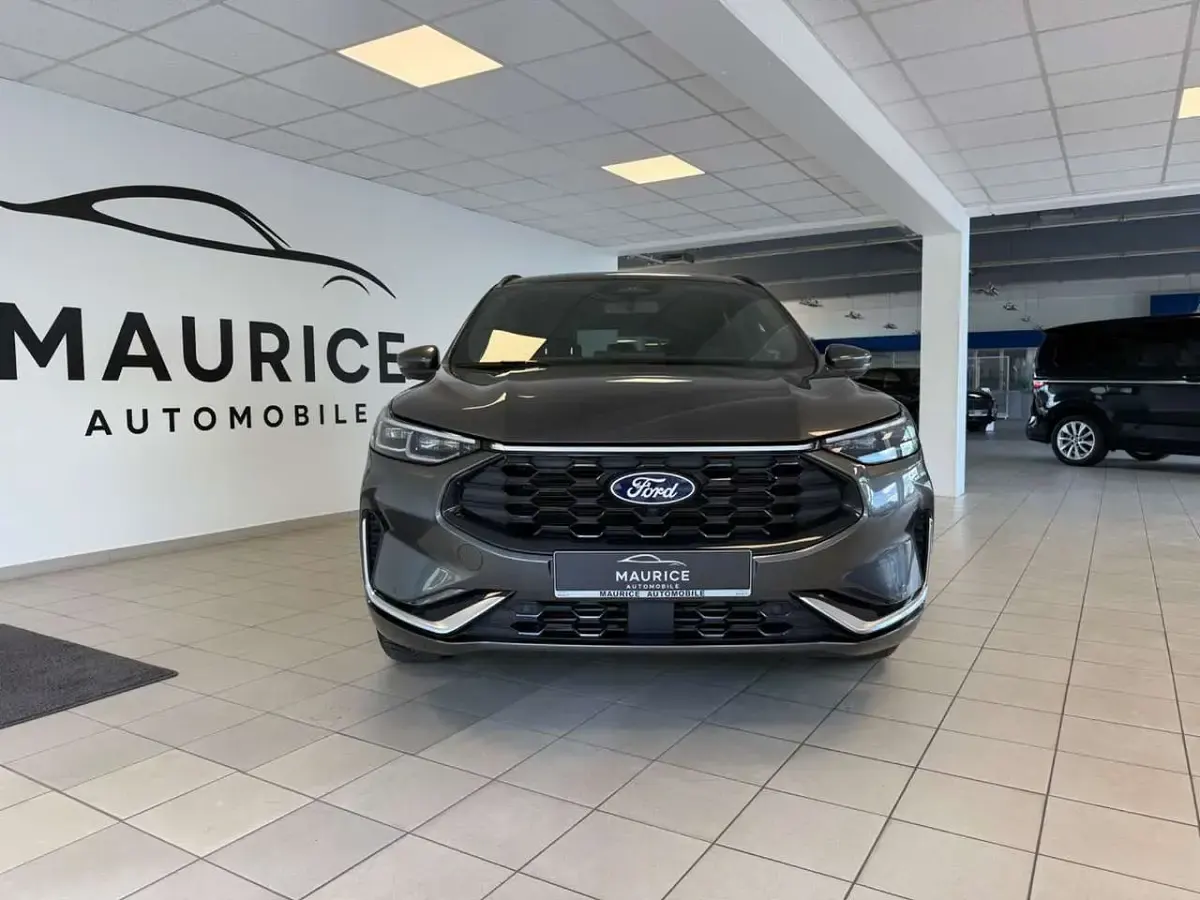 Gebraucht Ford Kuga ST-Line X 186 PS (136 kW) 2025 Magneticgrau (metallic) SUV