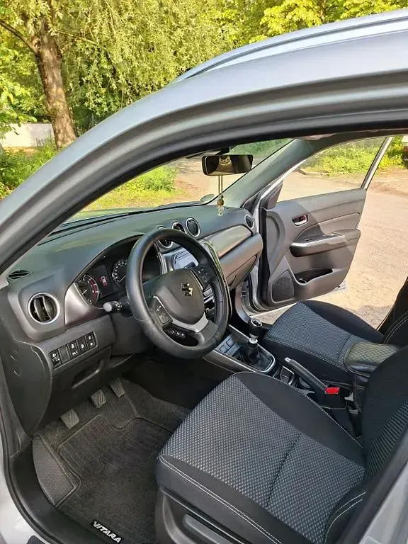 Gebraucht Suzuki Vitara Comfort 129 PS (94 kW) 2025 Silber SUV