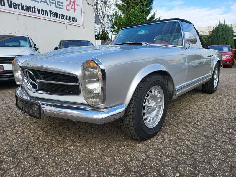 Silber Gebraucht 1966 Mercedes W113 Cabrio | 69.950 € - Bild 1/4