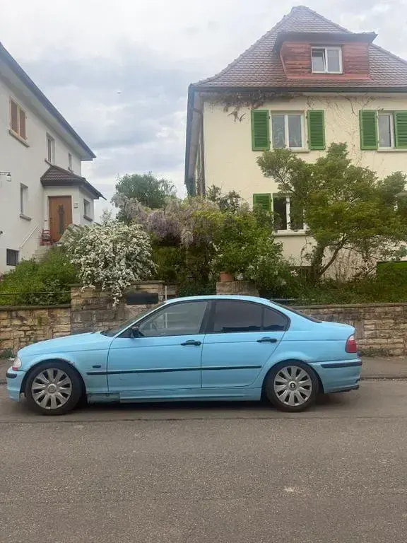 Gebraucht BMW 320 Performance 150 PS (110 kW) 1999 Blau Limousine