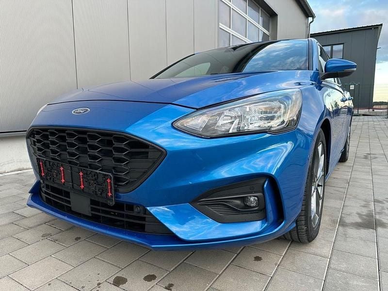 Gebraucht Ford Focus ST-Line 150 PS (110 kW) 2020 Blau Limousine
