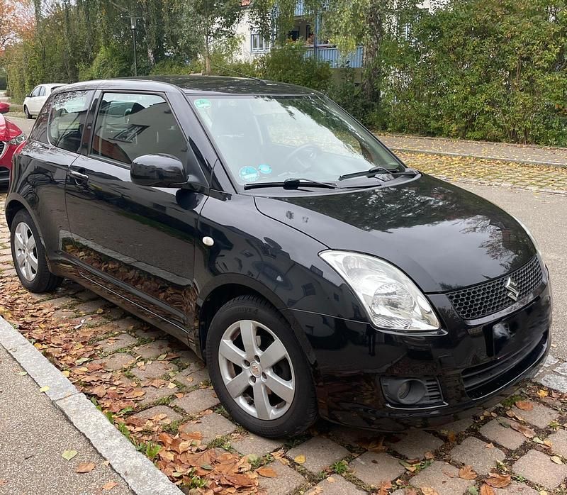 Schwarz Gebraucht 2008 Suzuki Swift Comfort Limousine | 3.100 € (Fairer Preis) - Bild 1/4