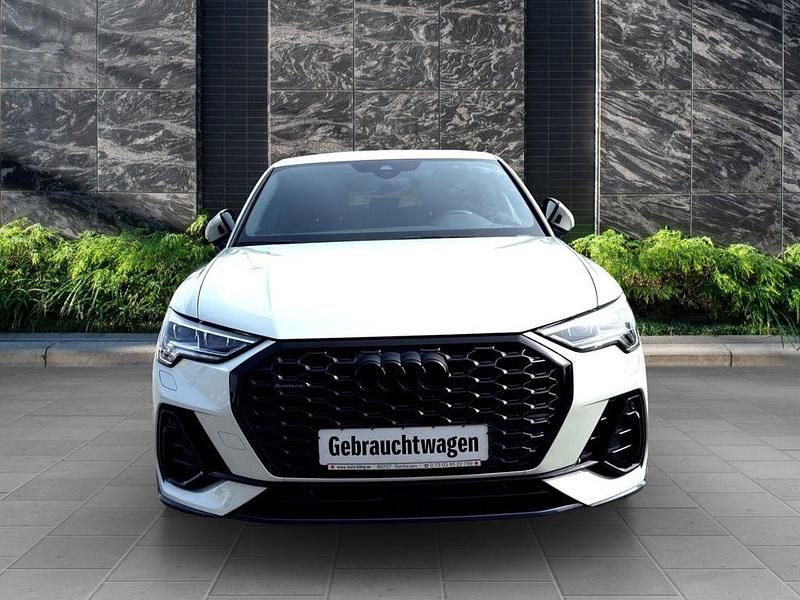 Gebraucht Audi Q3 S-Line 193 PS (141 kW) 2024 Silber SUV
