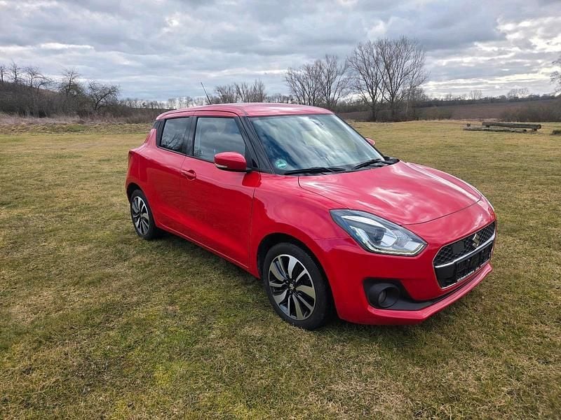 Gebraucht Suzuki Swift 112 PS (82 kW) 2019 Rot Kleinwagen