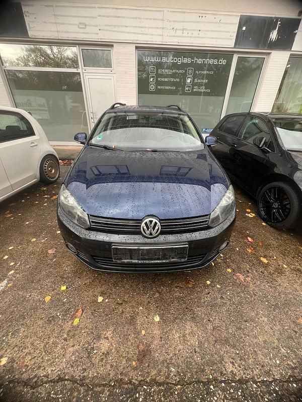 Blau Gebraucht 2011 VW Golf VI Kombi | 3.700 € (Fairer Preis) - Bild 1/4