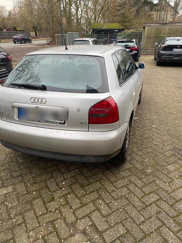 Second-hand Audi A3 102 CP (75 kW) 2000 Gri Hatchback