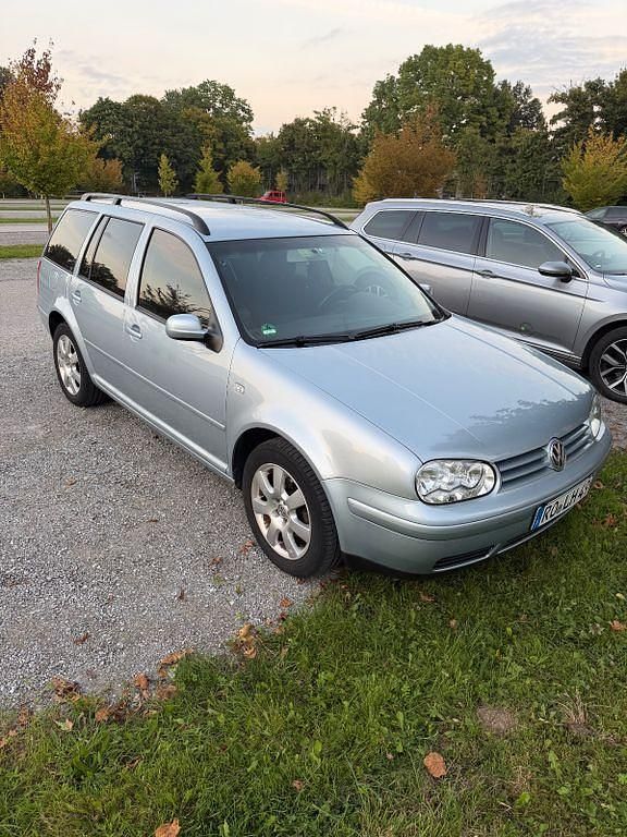 Blau Gebraucht 2003 VW Golf IV Pacific Kombi | 1.900 € (Etwas zu teuer) - Bild 1/4