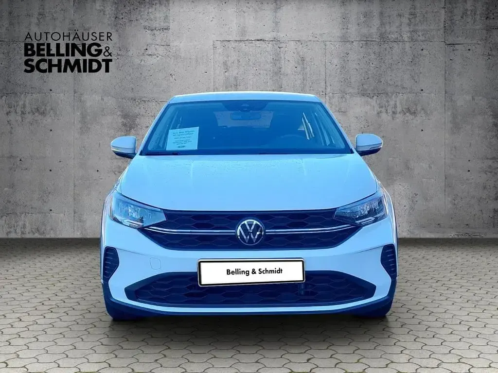 Używany VW Taigo Basis 95 KM (69 kW) 2023 Biały SUV