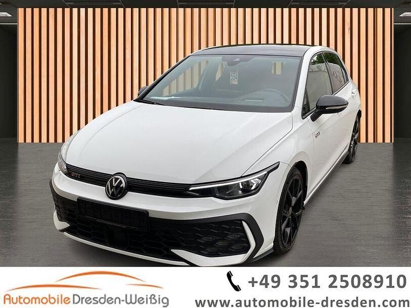 Weiss Gebraucht 2024 VW Golf VIII GTI Limousine | 34.880 € (Guter Preis) - Bild 1/4