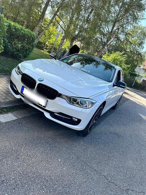 Gebraucht 2012 BMW 320 Limousine | 11.800 € (Fairer Preis) - Bild 1/4
