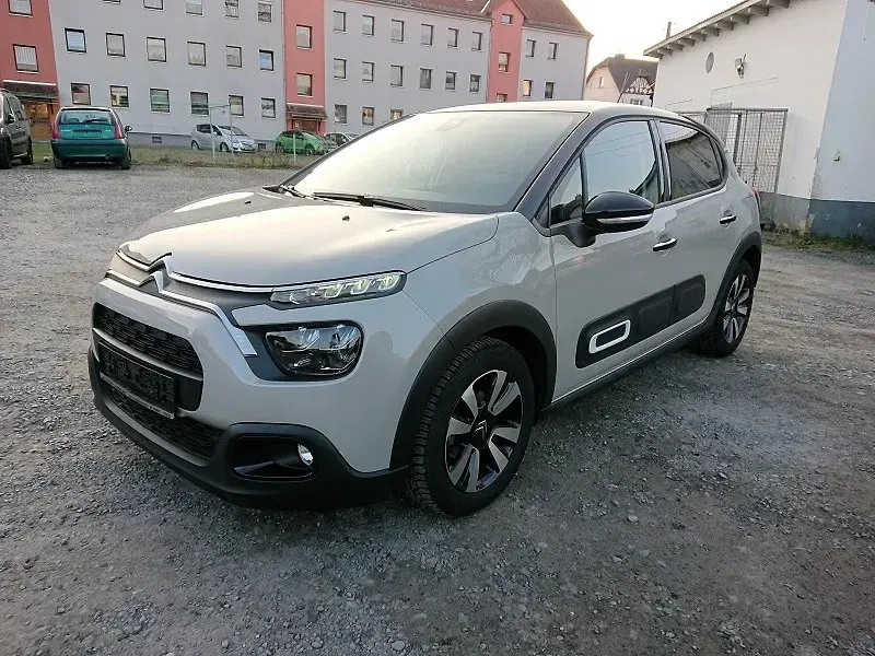 Gebraucht Citroën C3 PureTech 110 PS (80 kW) 2023 Beige metallic Kleinwagen