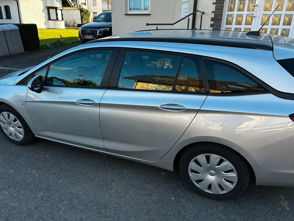 Gebraucht Opel Astra 110 PS (80 kW) 2019 Silber Kombi