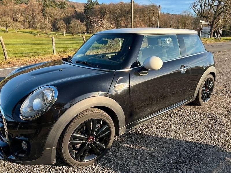 Schwarz Gebraucht 2018 Mini John Cooper Works Kleinwagen | 11.600 € (Fairer Preis) - Bild 1/4