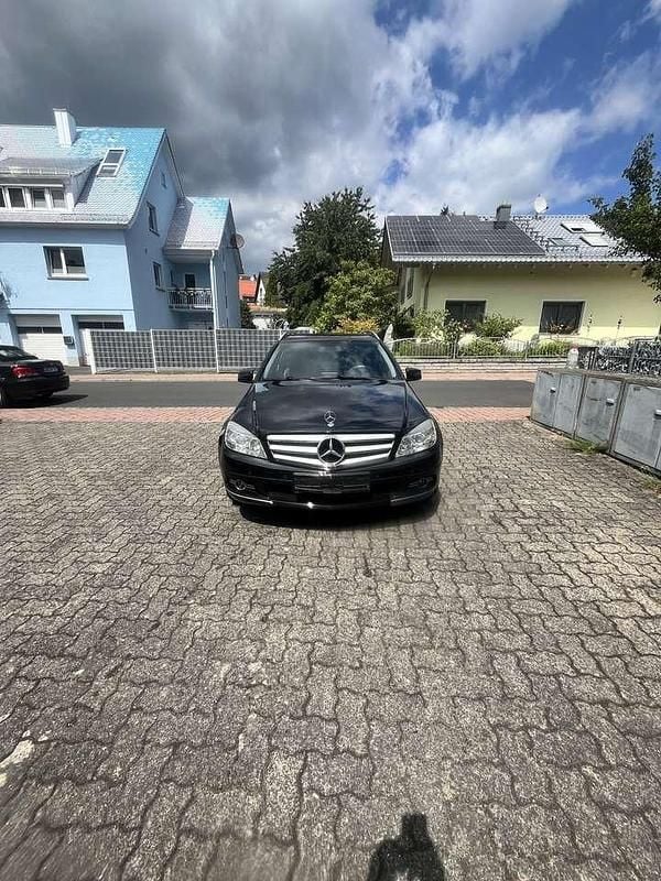Gebraucht Mercedes C200 Avantgarde 184 PS (135 kW) 2010 Kombi