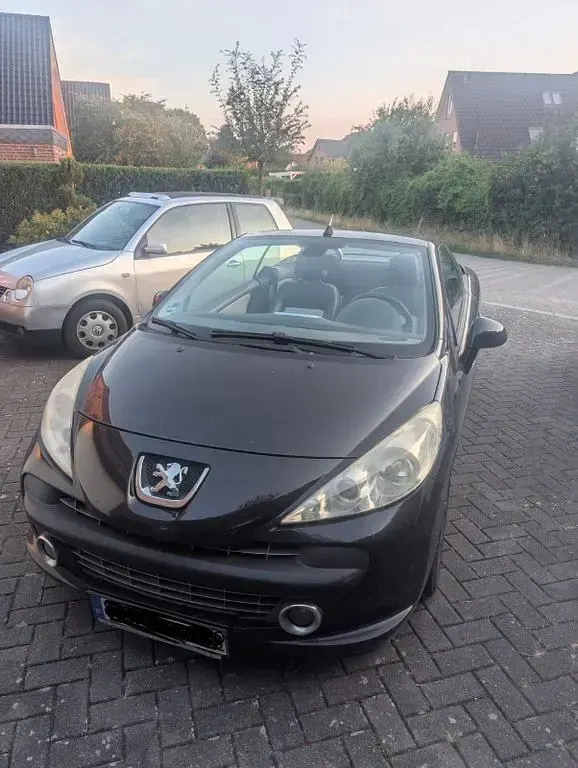 Gebraucht Peugeot 207 CC Roland Garros 120 PS (88 kW) 2008 Schwarz Cabrio