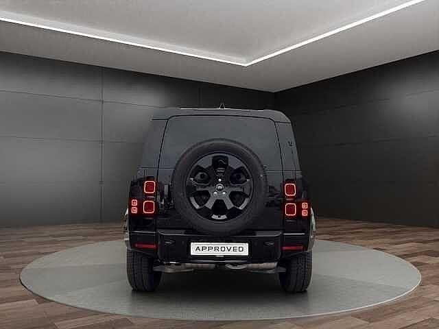 Gebraucht Land Rover Defender SE Dynamic 252 PS (185 kW) 2025 Santorini black SUV