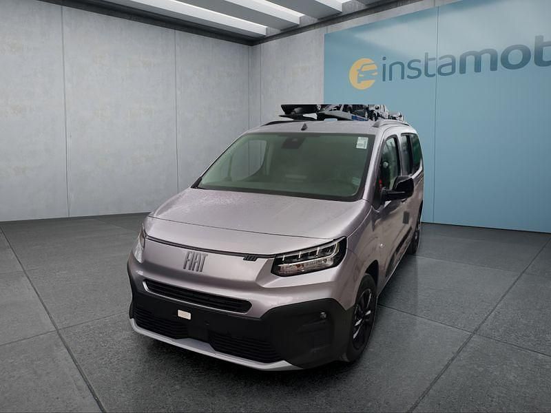 Grau Neu 2025 Fiat Doblò Van / Kleinbus | 28.549 € (Fairer Preis) - Bild 1/4