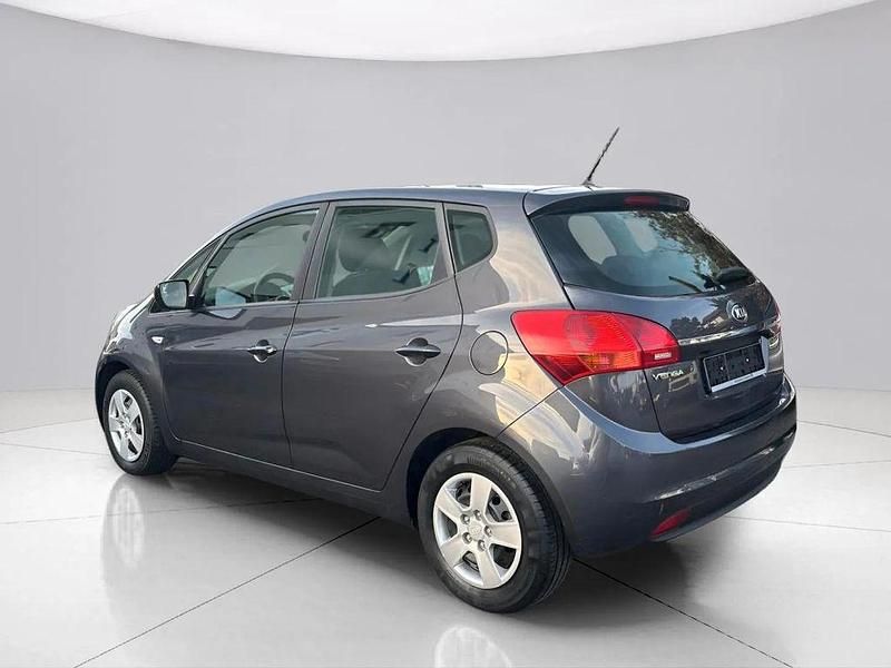 Gebraucht Kia Venga 125 PS (91 kW) 2016 Grau Kleinwagen