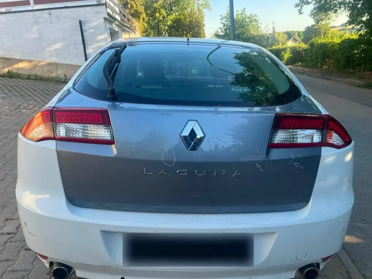 Gebraucht Renault Laguna Coupé 150 PS (110 kW) 2012 Weiß Coupé