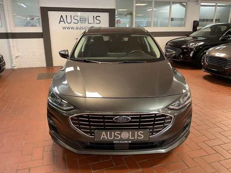 Gebraucht Ford Focus Titanium 120 PS (88 kW) 2022 Grau Kombi