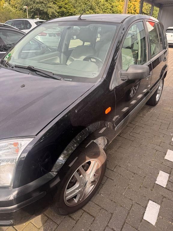 Schwarz Gebraucht 2005 Ford Fusion Limousine | 1.600 € (Guter Preis) - Bild 1/4