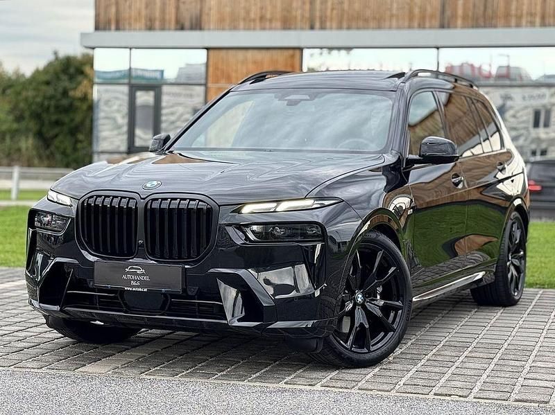Schwarz Gebraucht 2024 BMW X7 Performance SUV | 92.990 € (Fairer Preis) - Bild 1/4