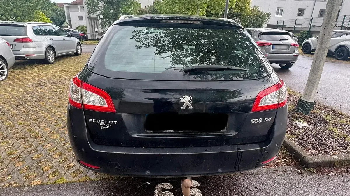 Gebraucht Peugeot 508 140 PS (102 kW) 2011 Schwarz Kombi