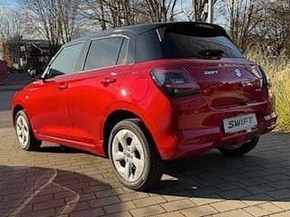 Neu Suzuki Swift Comfort 83 PS (61 kW) 2025 Rot Limousine