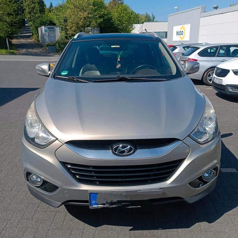 Gold Gebraucht 2012 Hyundai ix35 Comfort SUV | 7.000 € (Fairer Preis) - Bild 1/4
