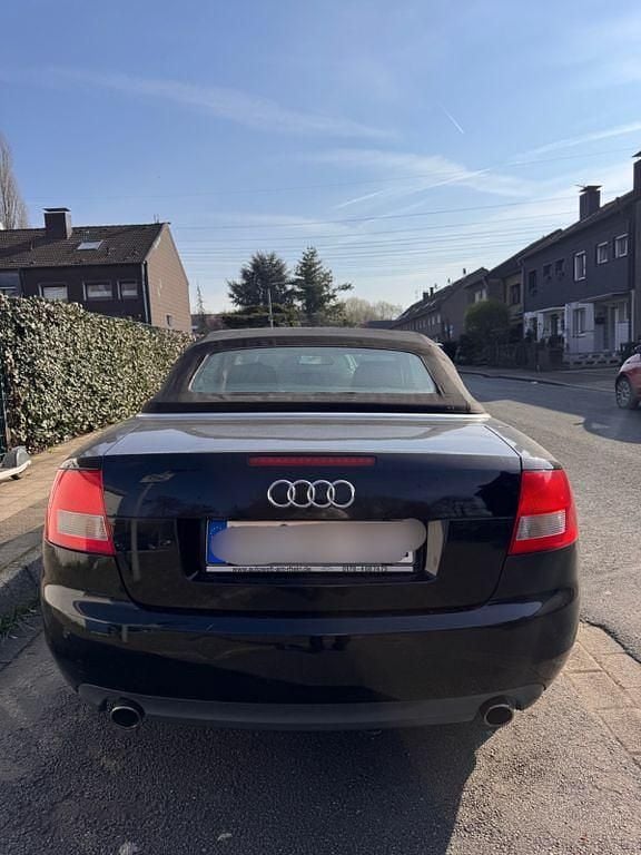 Gebraucht Audi A4 Cabriolet Basis 170 PS (125 kW) 2003 Schwarz Cabrio