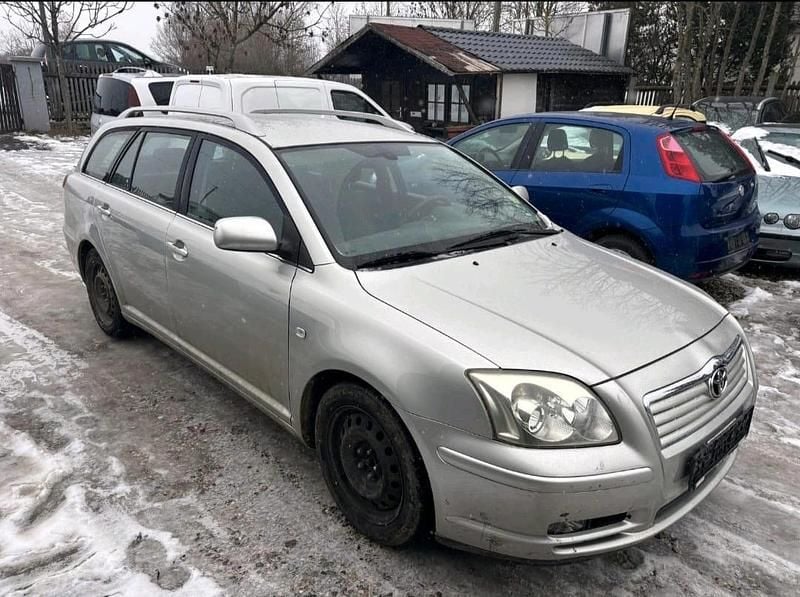 Gebraucht Toyota Avensis 126 PS (92 kW) 2005 Silber Kombi